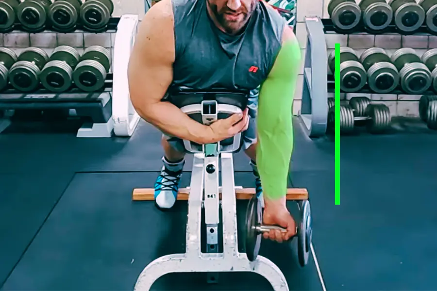 Dumbbell Spider Curl common mistake